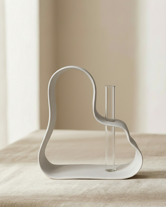 LINE FORM VASE